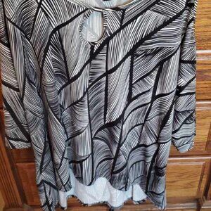 Robert Louis Cold Shoulder Black and White Dress Top  - Size XL